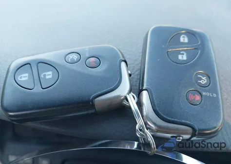 2011 Lexus Ls 460 z USA, uszkodzony, nr VIN JTHCL5EF1B5009034